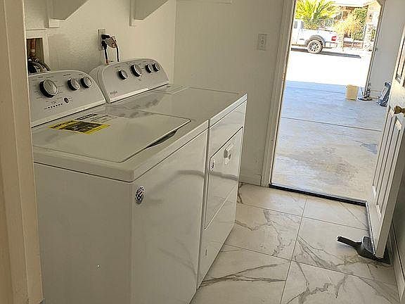 3rd image of 92119 Canyon View Ave