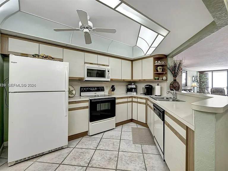 9650 S Ocean Dr #1403 — Photo 6