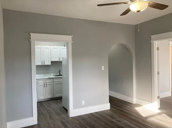 239 2nd Ave NE APT 3, Valley City, ND 58072