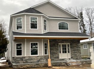 46 Meadowbrook Rd, Syosset, NY 11791