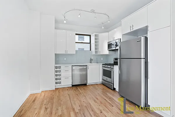 Rented by Lisa Management Inc | media 25