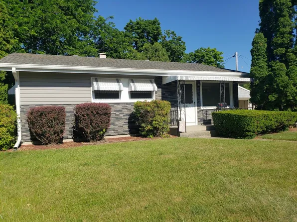 8441 19th AVENUE, Kenosha, WI 53143