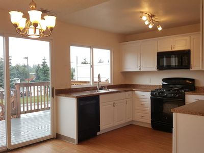 1244 Elegante Ln, Anchorage, AK, 99501