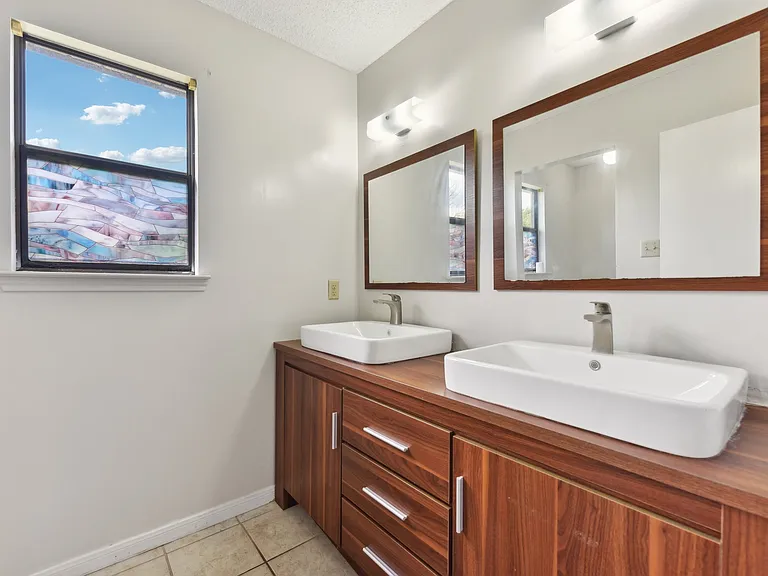 3217 Honeysuckle Dr — Photo 27