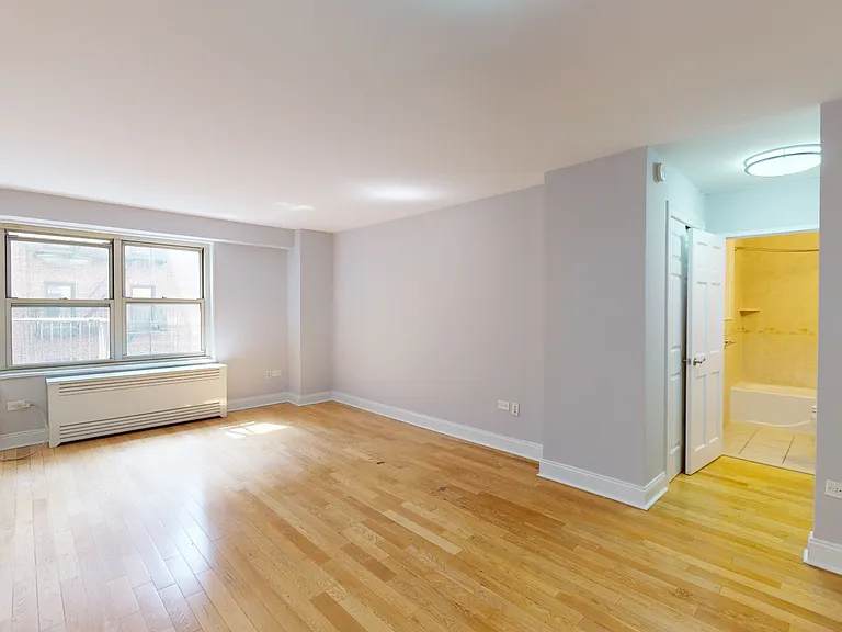 50 W 93rd St #503C — Photo 3