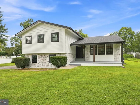 75 Wedgewood Dr, Cinnaminson, NJ 08077