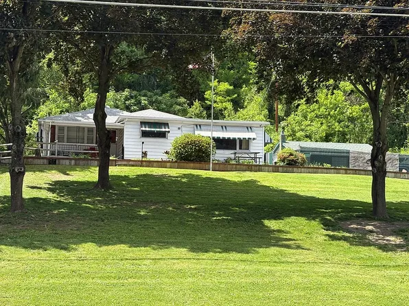 111 Juniata Pkwy E, Newport, PA 17074