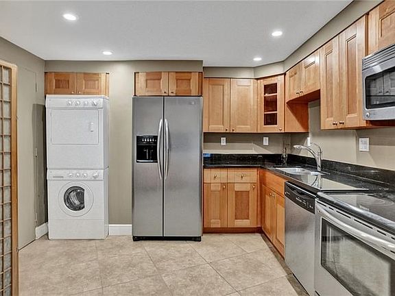 2nd image of 3430 Galt Ocean Dr APT 212