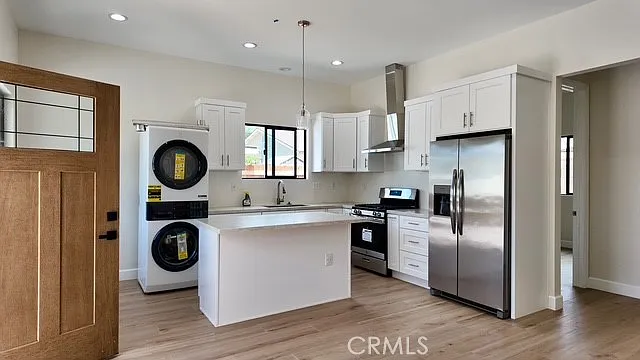 4871 Independence St — Photo 1