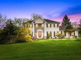 27 Beverly Rd, Chester, NY 10918