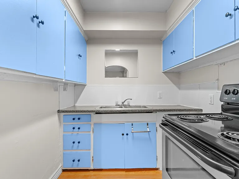 490 N Water Ave #2 — Photo 10