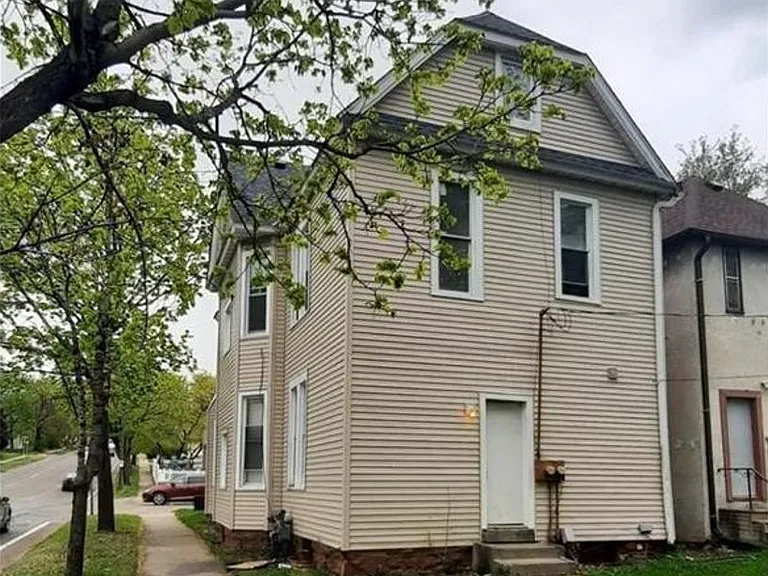 1199 Burr Street — Photo 15