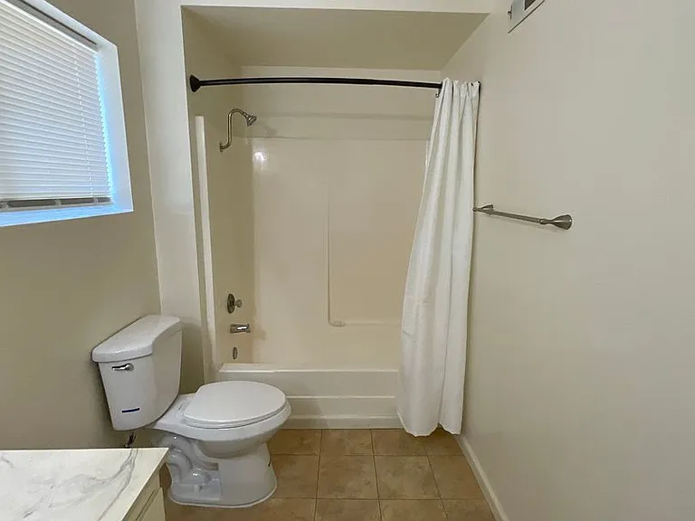 308 W Kelly Ave — Photo 14