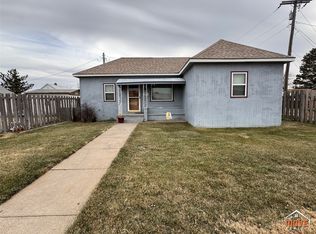409 W Lawrence St, Tribune, KS 67879