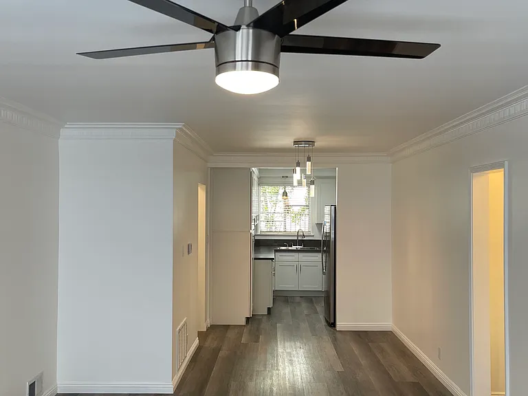 1945 Palmerston Pl — Photo 2