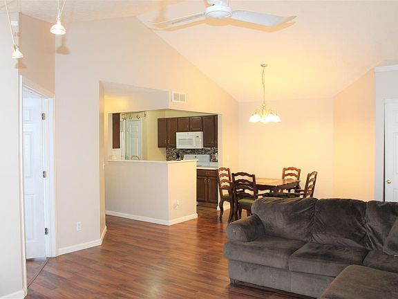 2nd image of 9925 Shorewood Ln Unit E