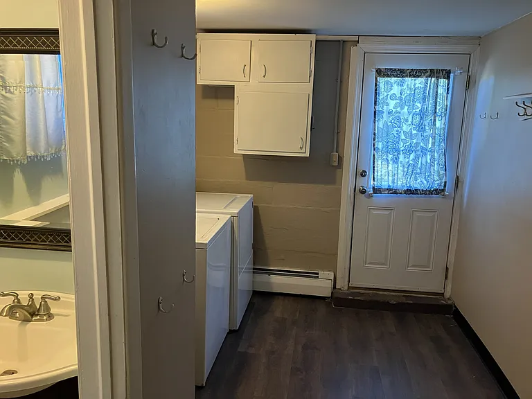 2 Woodview Rd — Photo 15