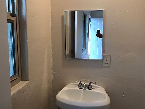 5th image of 232 W Flores St Unit 10
