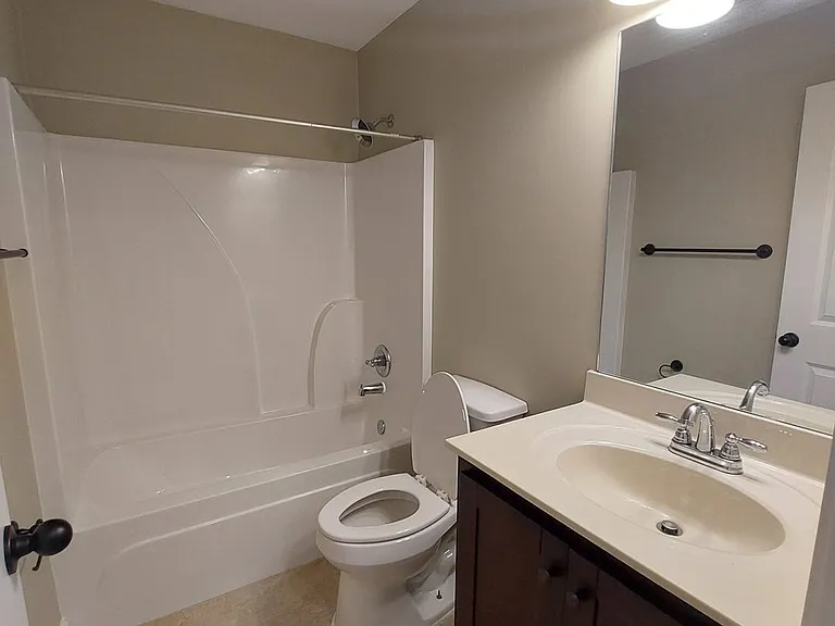 5285 Hurt Rd — Photo 20