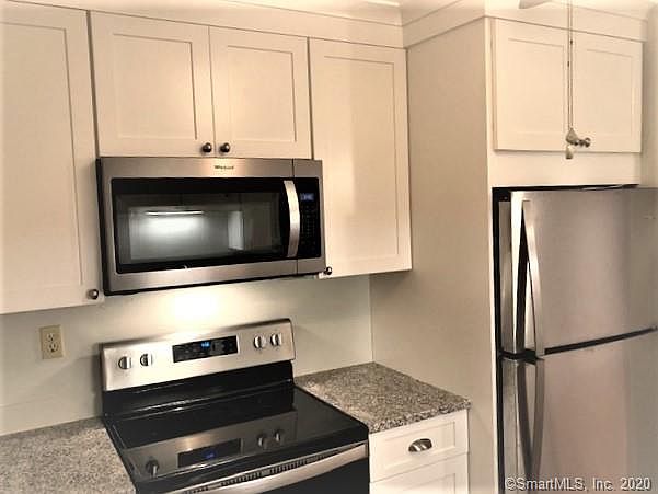 1st image of 157 1/2 Kings Hwy Unit L