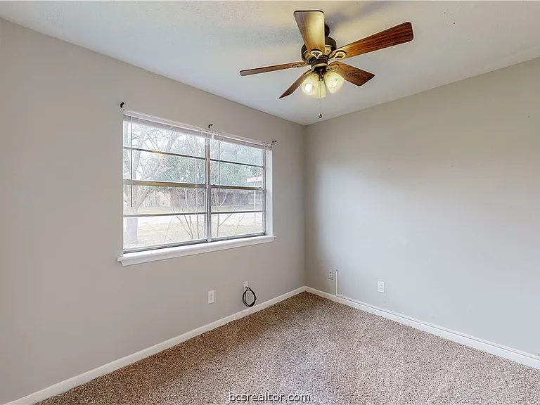 1107 Braeswood Dr — Photo 28