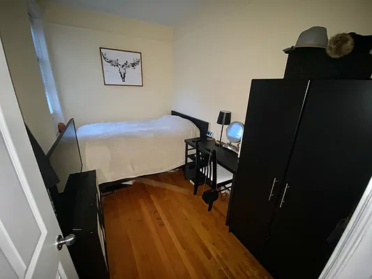 Rented by Voro, LLC | media 8