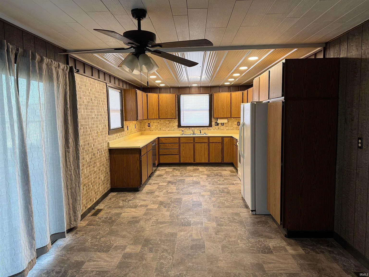 3 bed, 1.0 bath, 1488 sqft, $1,700 — Photo 4