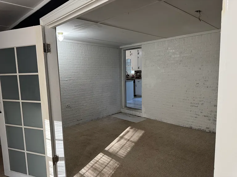 1311 White Oak St SE — Photo 14