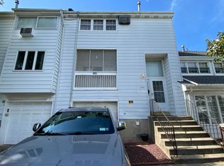 239 Dover Grn, Staten Island, NY 10312