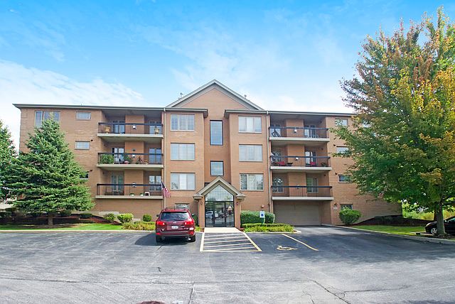 1st image of 6743 S Pointe Dr Unit 1B