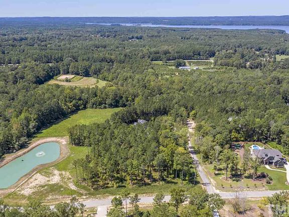 2nd image of 465 Carolina Crossings Dr