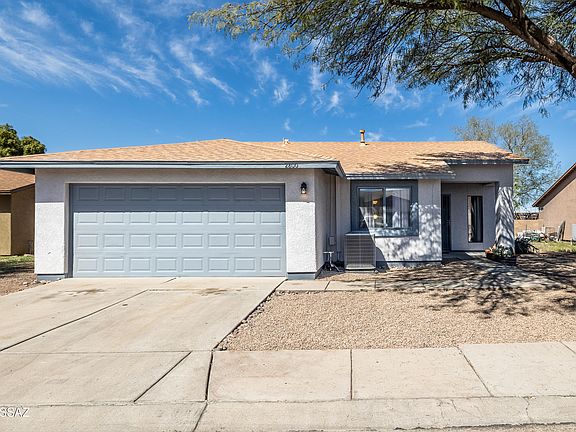 3rd image of 2800 W Calle De Rosita