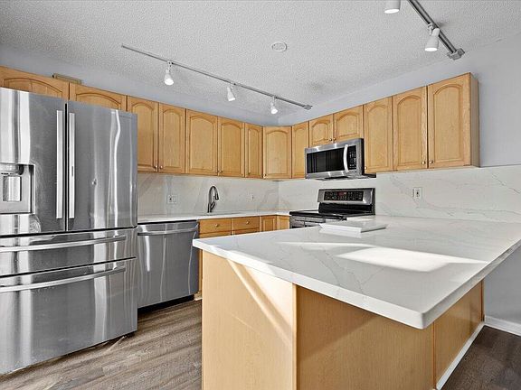 2nd image of 625 6th Terrace