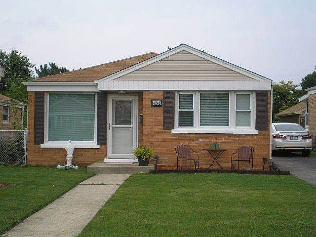 1st image of 4241 Atlantic Ave