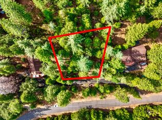 2737 Chamonix Dr, Arnold, CA