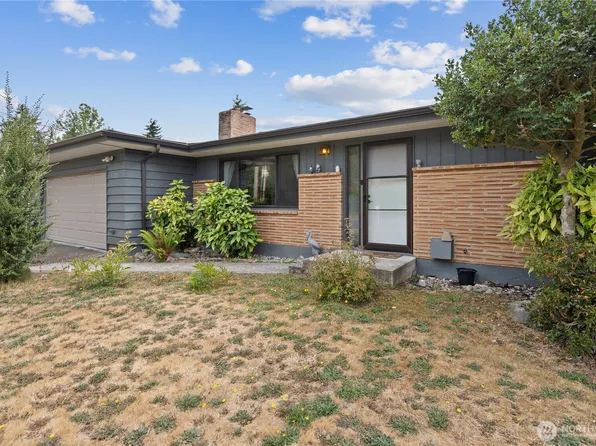 1719 S 243rd Street, Des Moines, WA 98198