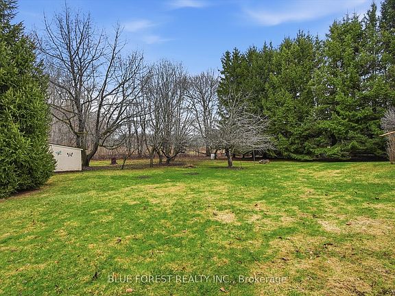 3rd image of 1668 Hamilton Rd