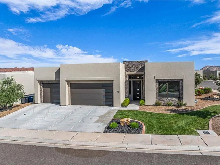 1336 W Firepit Knoll Dr — Photo 2