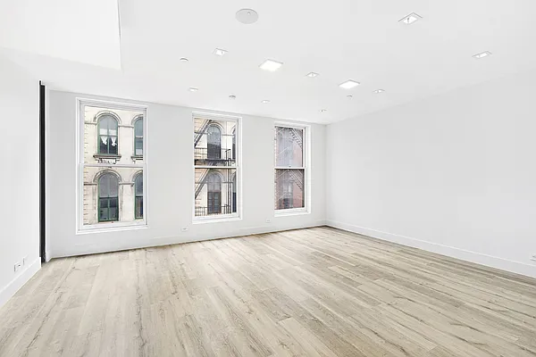 Rented by Compass | media 19