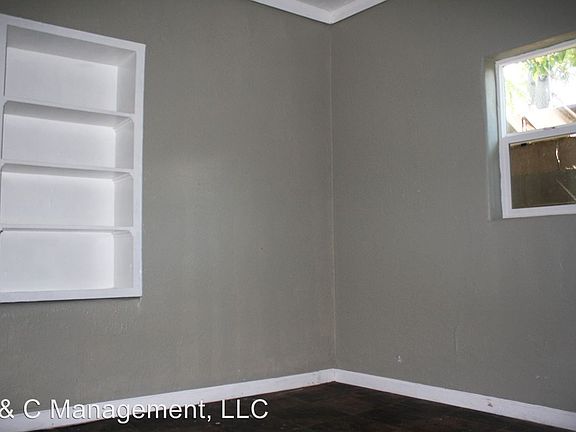 4th image of 201 Alcazar St NE