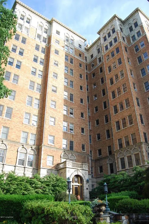 2140 Bonnycastle Ave APT 11A photo 1