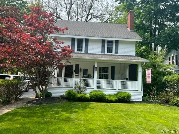 359 Sycamore St, East Aurora, NY 14052