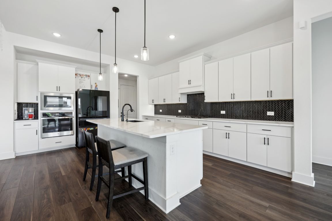 next background image