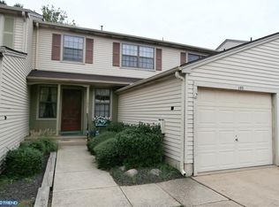 105 Farnwood Rd, Mount Laurel, NJ 08054