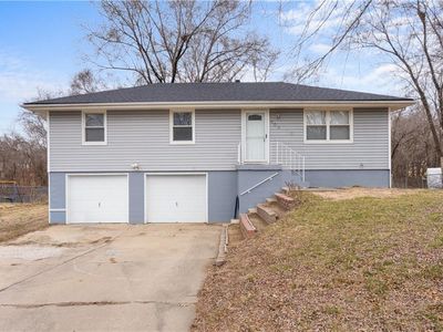 406 SE 21st St, Oak Grove, MO, 64075