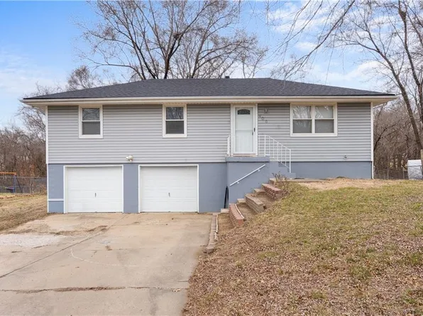 406 SE 21st St, Oak Grove, MO 64075