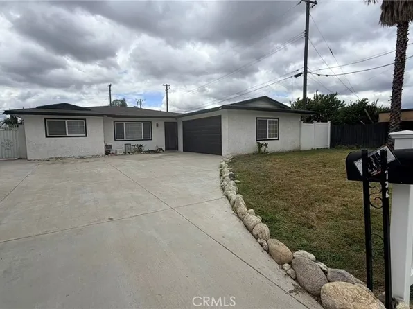 726 W Franklin Ave, Pomona, CA 91766