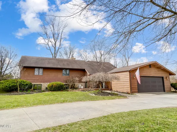 613 Canyon Dr, Lima, OH 45804