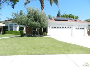 10702 Iron Creek Ave, Bakersfield, CA 93312