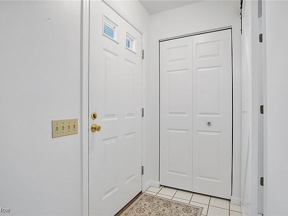 4th image of 3424 E Prescott Cir
